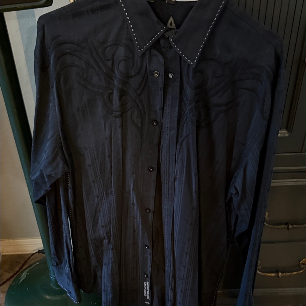 Roar Men's Dark Shirt with Embroidery